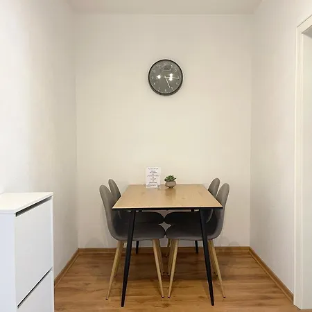 Апартаменты Moderne Im Herzen Von